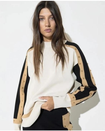 Lola Casademunt Sweater with round studs negro-marron