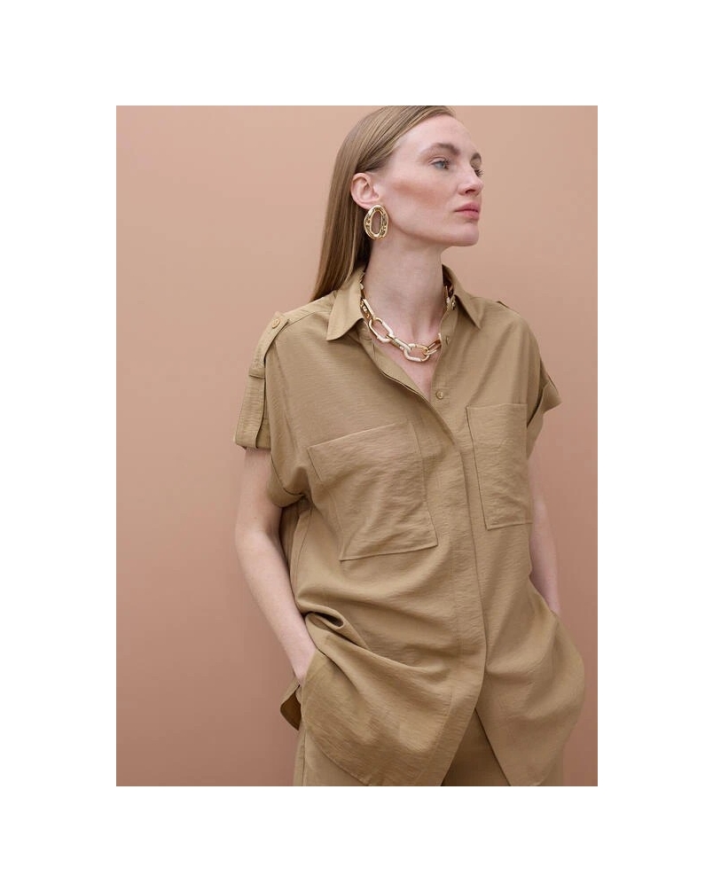 Lola Casademunt Sleeveless shirt with pockets camel