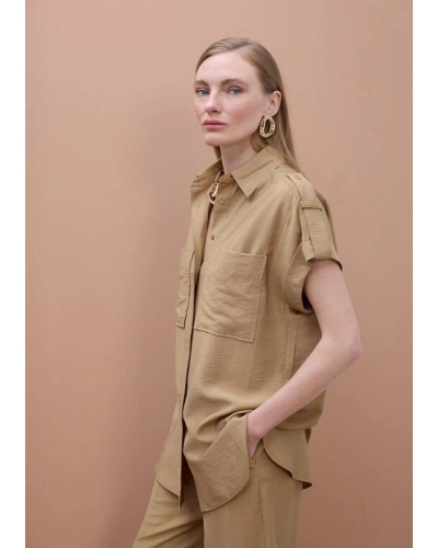 Lola Casademunt Sleeveless shirt with pockets camel