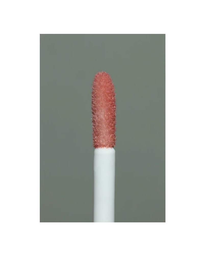 Karolin van Loon lip gloss mine