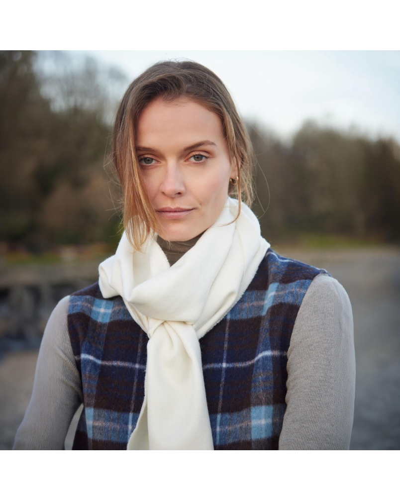 John Hanly Merino Luxury wool scarf chalk