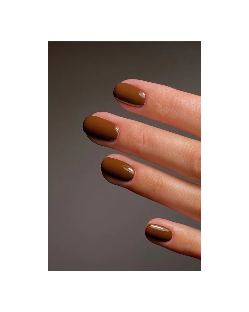 Karolin van Loon nail polish magma noir magma noir