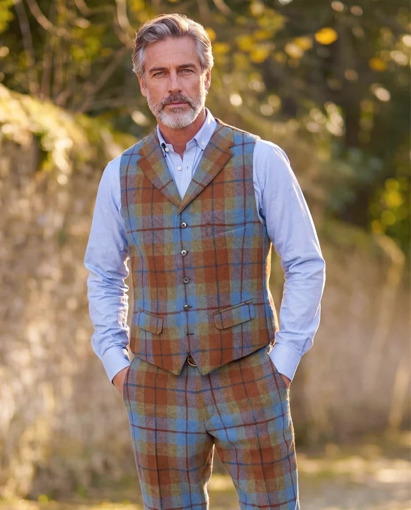 Wellington of Bilmore Wales gold tartan