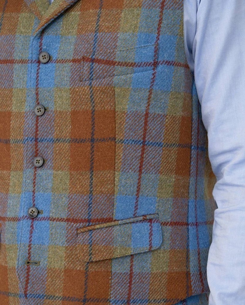 Wellington of Bilmore Wales gold tartan