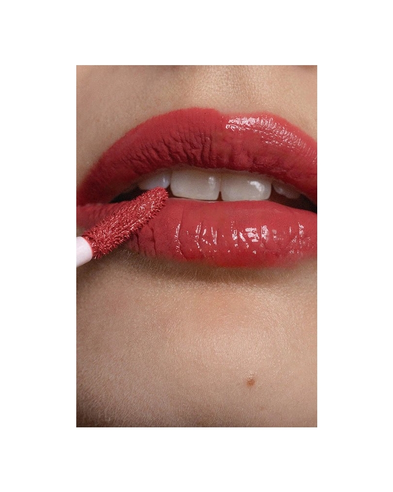 Karolin van Loon lip gloss in love in love