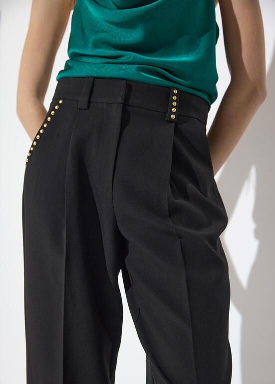 Lola Casademunt Cropped pants with studded details black