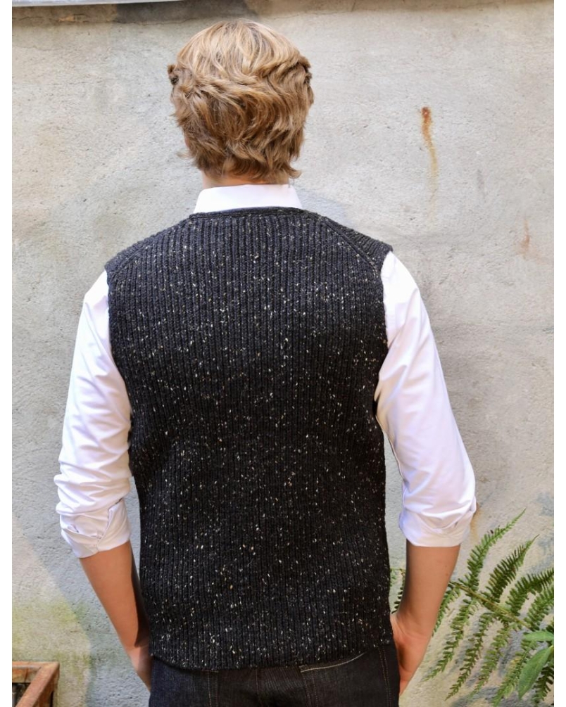 Fisherman out of Ireland labswool knitted slipover raven