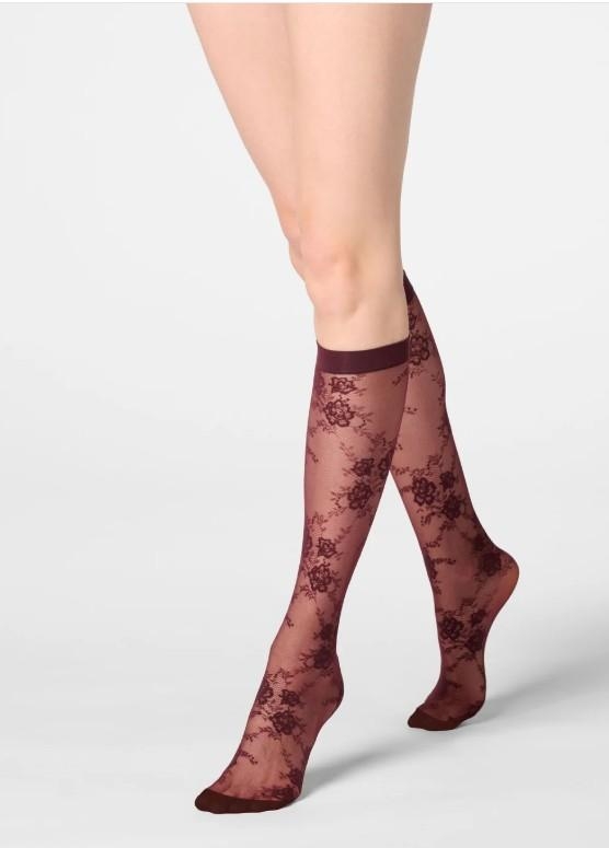 Oroblu Pure lace 20 kniekous bordeaux