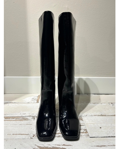 Lola Casademunt patent boots black