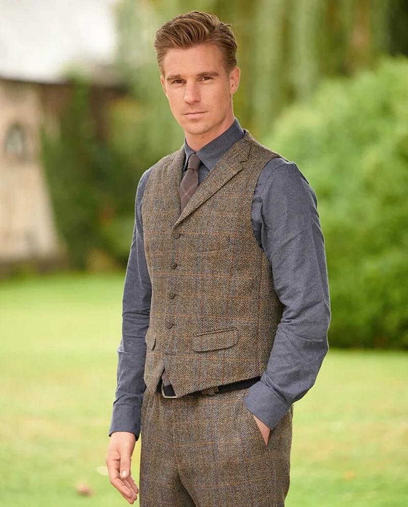 Wellington of Bilmore Wales green blue herringbone