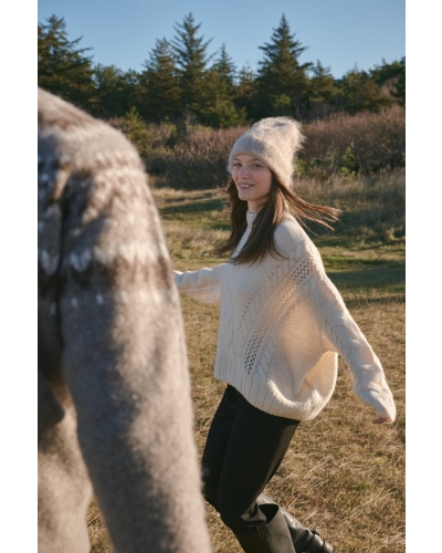 Urban Pioneers Rachel sweater cream