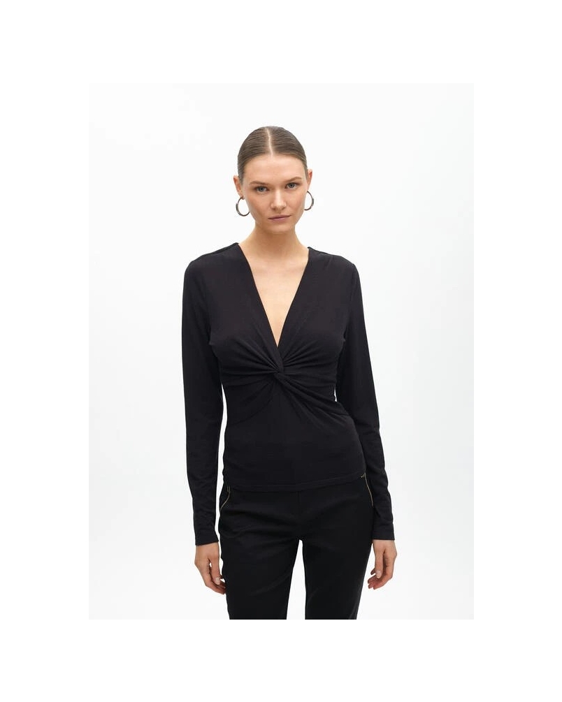 Lola Casademunt T-shirt with knot negro
