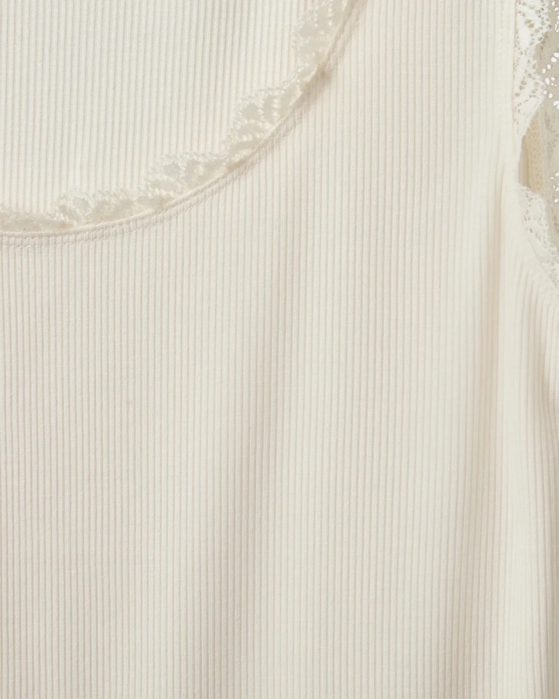 Sofie Schnoor Ulrikke top off white-2