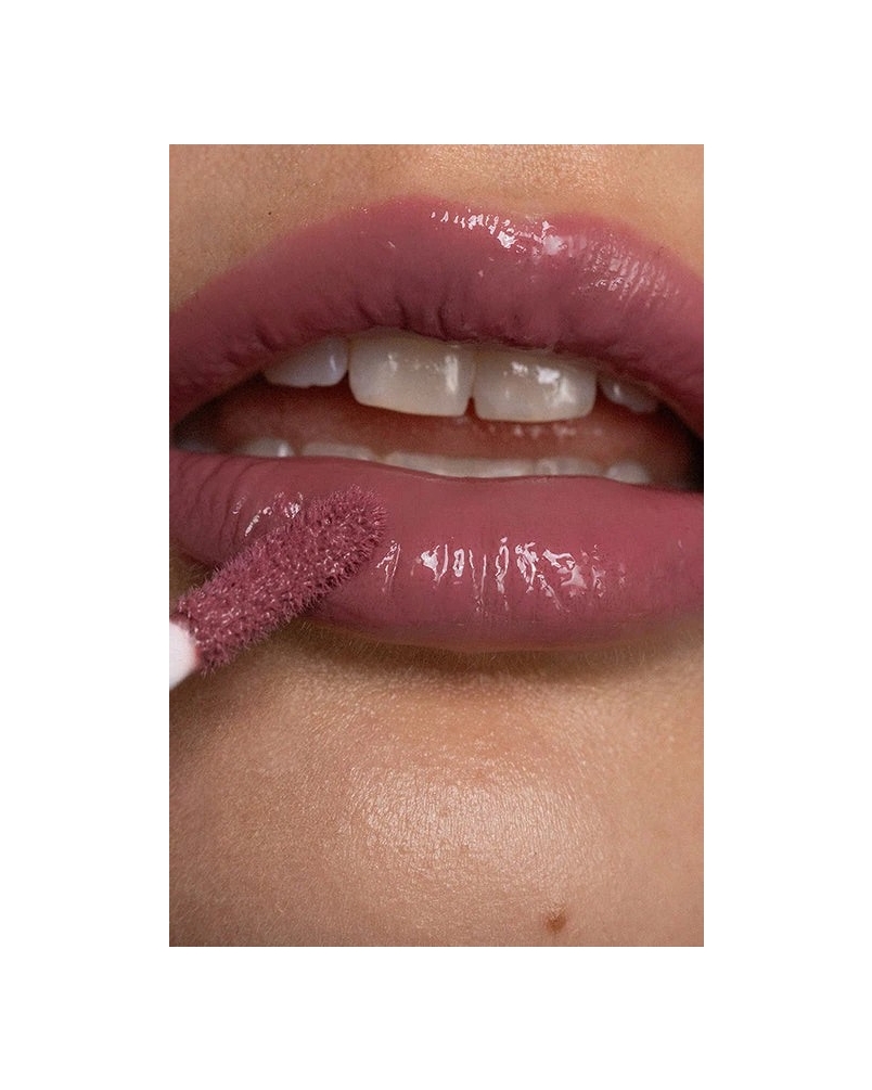 Karolin van Loon lip gloss violet violet