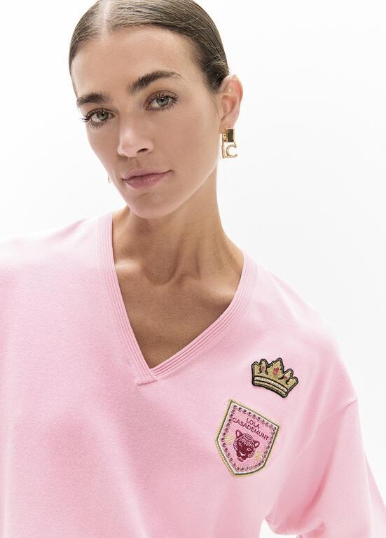 Lola Casademunt V-neck sweater with patches pink