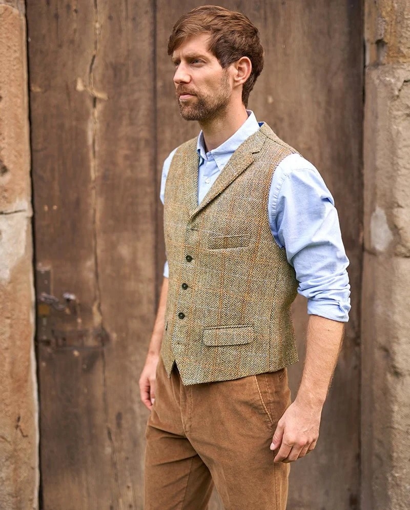 Wellington of Bilmore Wales sand herringbone
