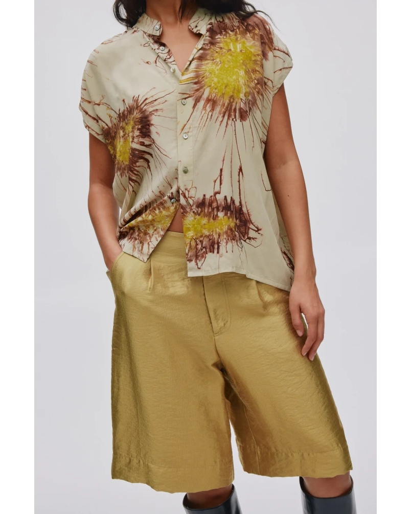 Rabens Saloner Feliza woven gold shorts gold