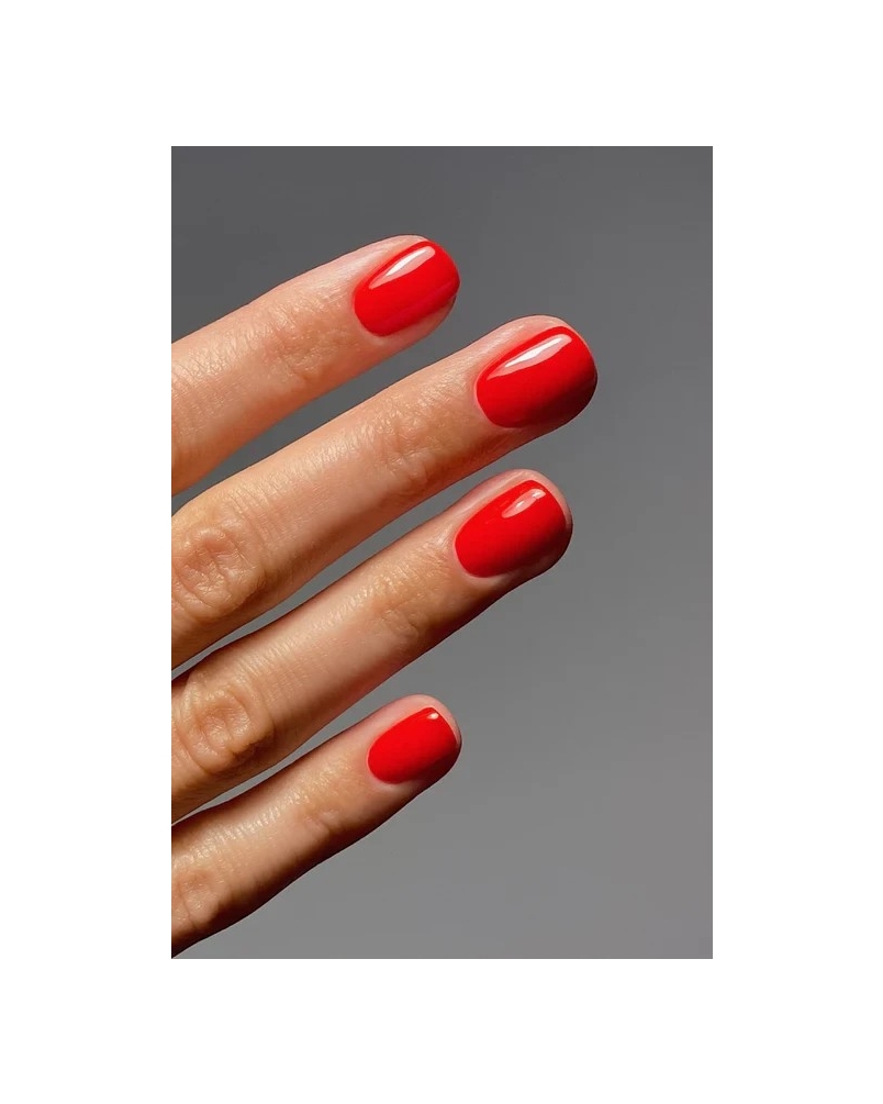 Karolin van Loon nail polish tomate rouge tomate rouge