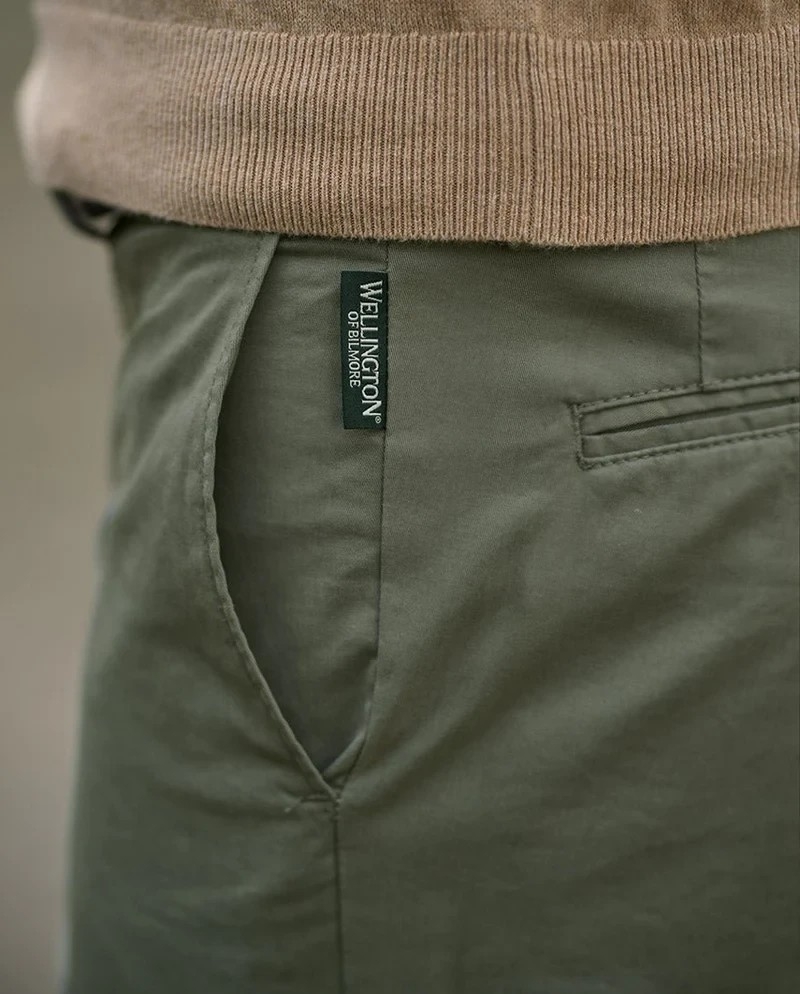 Wellington of Bilmore Mr. Jones fine men's chino olive