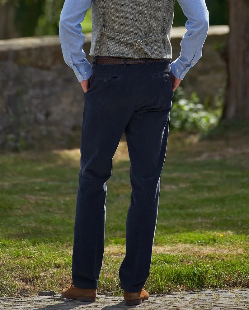 Wellington of Bilmore Mr. Bradley Genuacord navy