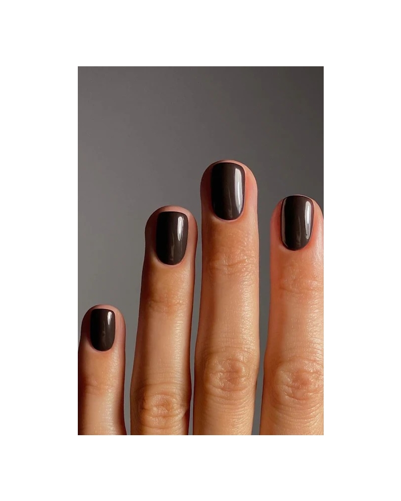 Karolin van Loon nail polish figue marron figue marron