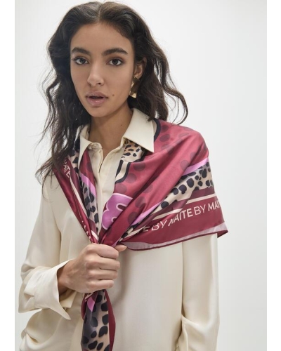 Lola Casademunt by Maite Tiger face scarf red-brown
