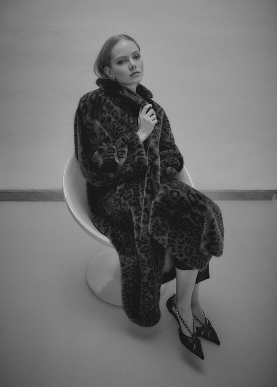 Lola Casademunt Long leopard print faux fur coat marron-black