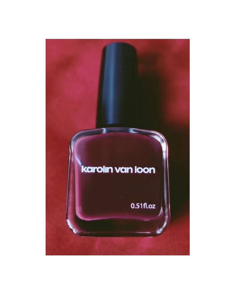 Karolin van Loon nail polish bordeaux velours bordeaux velours