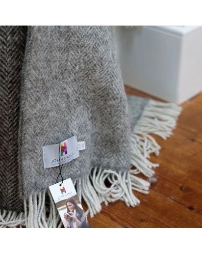 JOHN HANLY MERINO WOOL CASHMERE TROW (136x180)