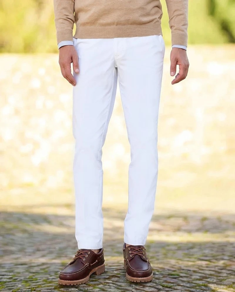 Wellington of Bilmore Mr. Jones fine men's chino white