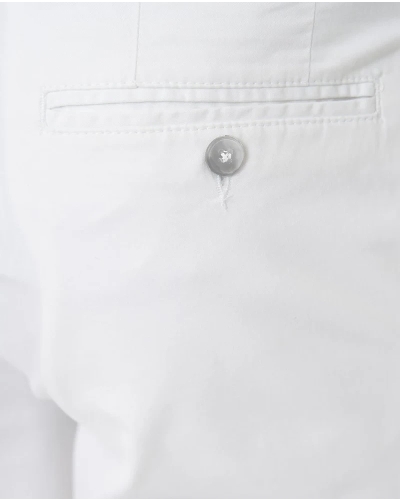 Wellington of Bilmore Mr. Jones fine men's chino white