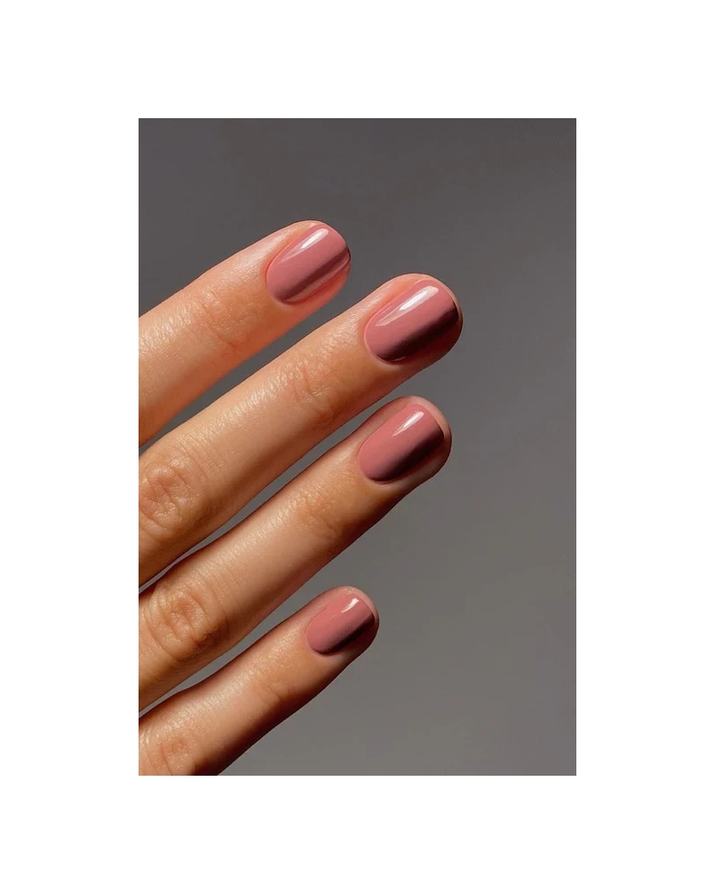 Karolin van Loon nail polish blush de satin blush de satin