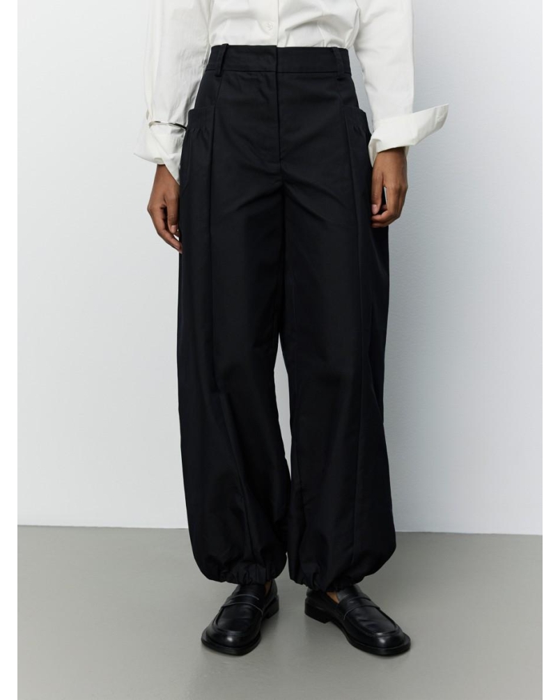Sofie Schnoor Luma balloon trousers black